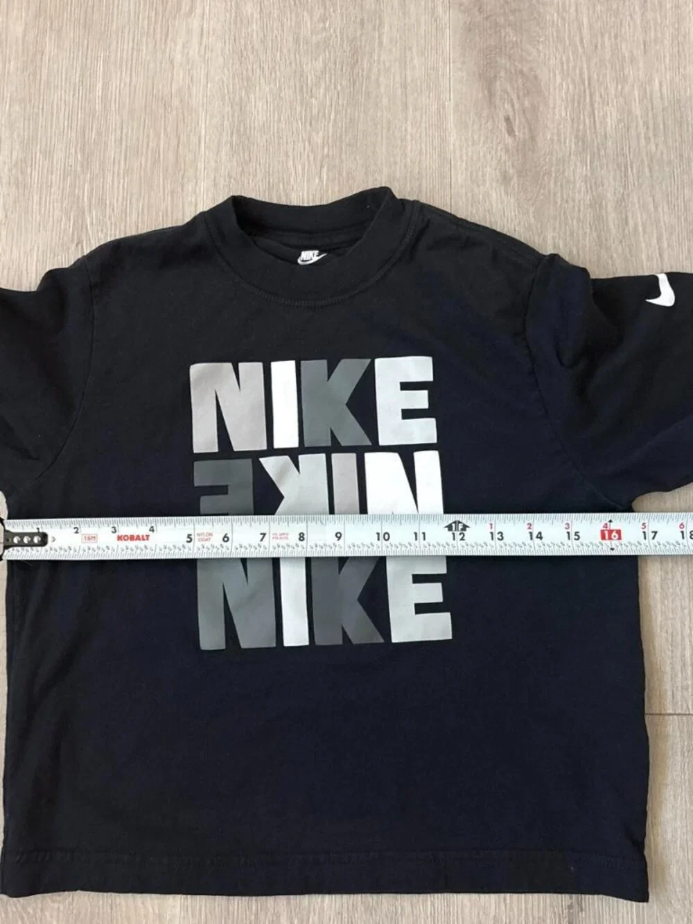 Nike Girls’ Black Logo Print Boxy T-Shirt Size Small